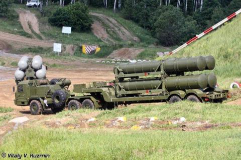 Hệ thống phòng không S-400 của Nga