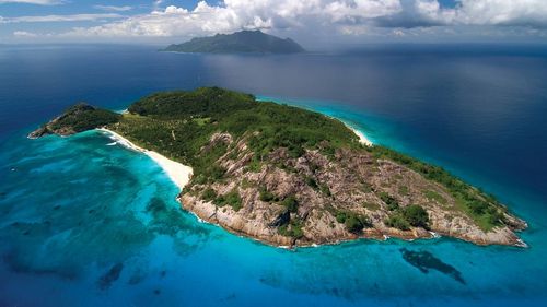 Chiêm ngưỡng những hòn đảo triệu đô của các tỷ phú nổi tiếng thế giới - Ảnh 9