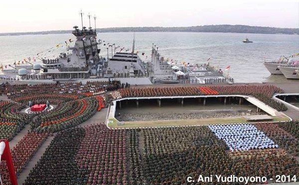 3 tàu tên lửa lớp Bung Tomo mà Hải quân Indonesia vừa tiếp nhận cũng tham gia buổi lễ.
