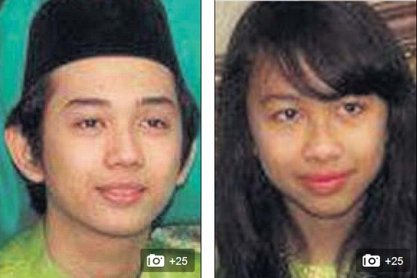 Afif Jiee, 19 (trái) và em gái Marsha Jiee, 15 tuổi (bên phải) trên chuyến bay từ Hà Lan trở về Malaysia.