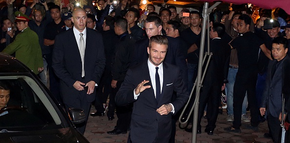 Cận cảnh vẻ quyến rũ chết người của David Beckham khi đi dự tiệc tại Hà Nội 13