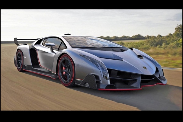 Lamborghini Veneno. Giá bán: 3,9 triệu USD.