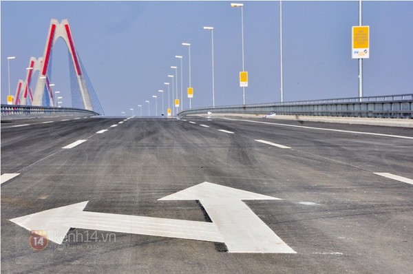 Cận cảnh cầu Nhật Tân - cây cầu dây văng dài nhất Việt Nam trước ngày thông xe 14