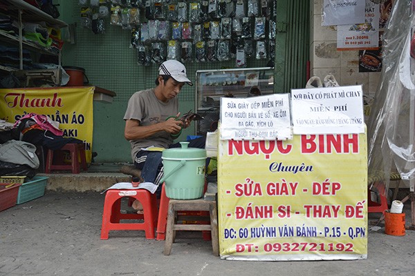 Những tấm biển thông báo ấm áp tình người giữa Sài Gòn hoa lệ 14