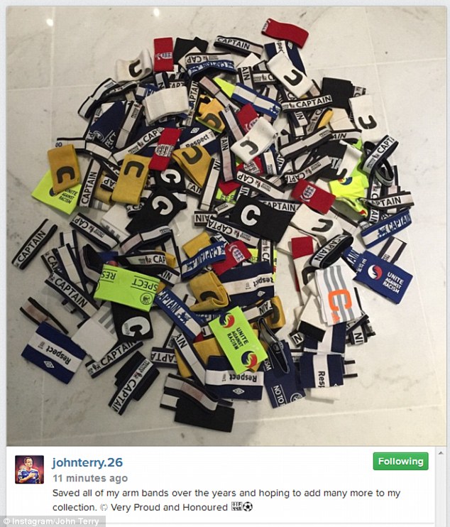 Bộ sưu tập băng đội trưởng được Terry chia sẻ trên Instagram