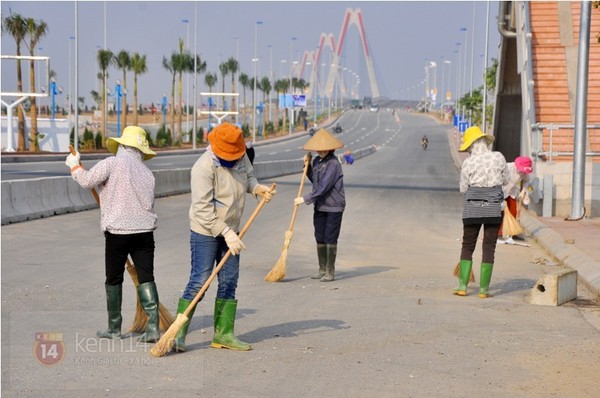 Cận cảnh cầu Nhật Tân - cây cầu dây văng dài nhất Việt Nam trước ngày thông xe 18