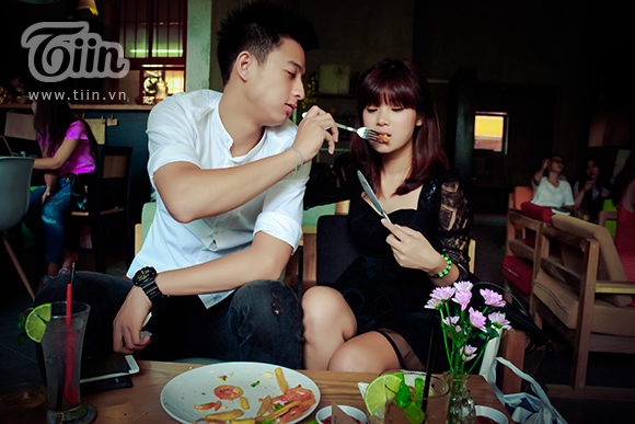 Hoàng Yến Chibi hẹn hò lãng mạn cùng hot boy cầu lông