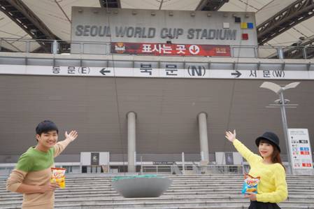 Mr. & Ms. O’Star đã có chuyến tham quan thú vị tại sân vận động Seoul