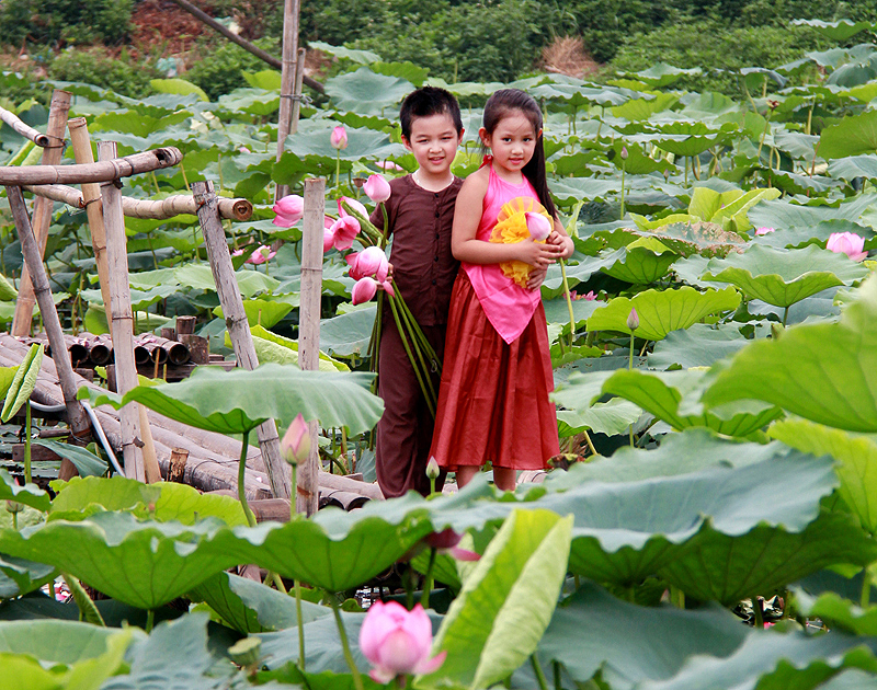 Cặp đôi Đức Anh – Minh Châu hồn nhiên, trong trẻo