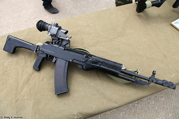 Nguyên mẫu súng trường tiến công AN-94 (còn được biết đến dưới tên gọi LI-291).