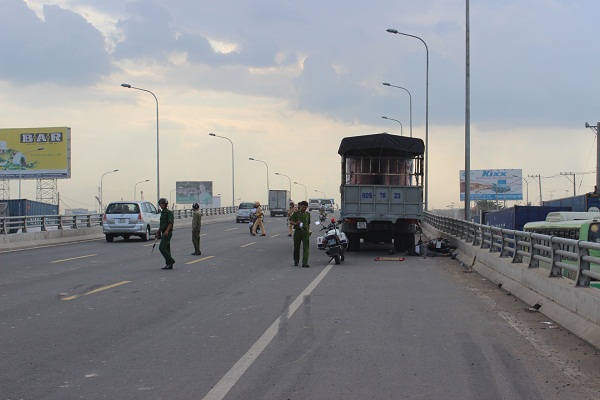 Hiện trường vụ tai nạn thương tâm