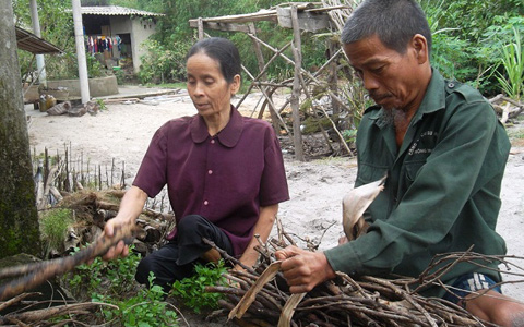 ăn xin, chồng bò, vợ lết, Lệ Thủy, Quảng Bình, tàn tật, Lê Văn Tuất, Nguyễn Thị Mụng