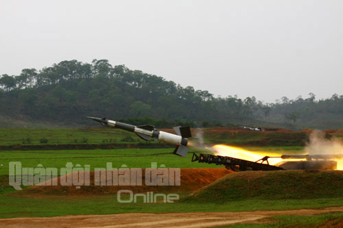 Hệ thống Pechora-2TM của Việt Nam khai hỏa.