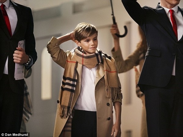 Con trai Beckham trở thành ngôi sao của nhãn hiệu thời trang nổi tiếng 2