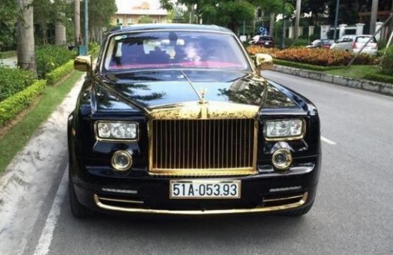 Đại gia bí ẩn sở hữu Iphone và Rolls Royce mạ vàng - Ảnh 2