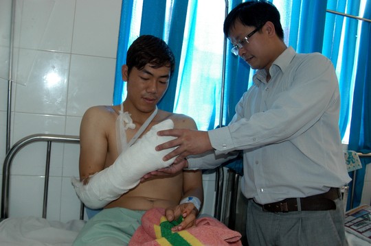 Sau phẫu thuật, cổ tay của anh Tuấn phục hồi tốt