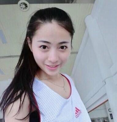 Nữ giáo viên trung học xinh hơn hot girl làm chao đảo cư dân mạng Trung Quốc 2