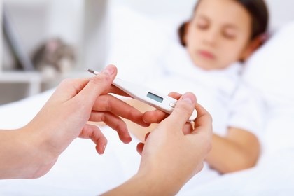 4 sai lầm cực trầm trọng của cha mẹ khi trẻ viêm đường hô hấp 2