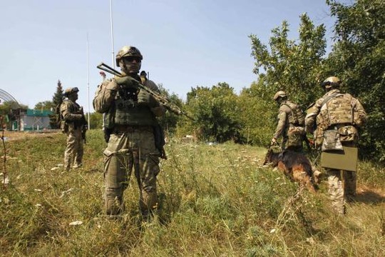 Ukraine kêu gọi NATO, EU hỗ trợ quân sự