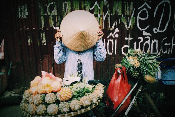 Ngắm một Hà Nội rất đẹp qua chùm ảnh ở những khu chợ nổi tiếng! 24