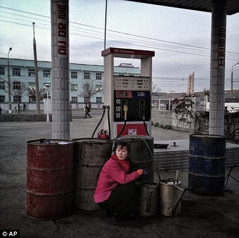 Trạm xăng ở Hamhung, Bắc Triều Tiên
