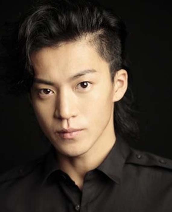 Nam diễn viên Nhật Oguri Shun.