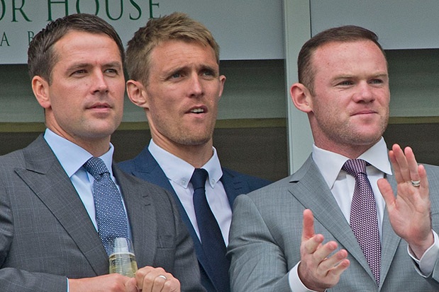 Rooney cùng Fletcher và Owen đi xem đua ngựa
