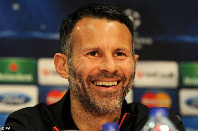 Giggs trên đường rời Man United