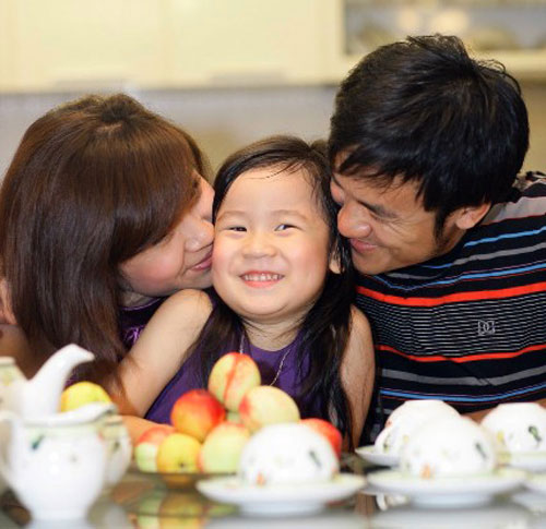Gia đình hạnh phúc của 2 nhạc sĩ Lưu Thiên Hương và Sơn Hải