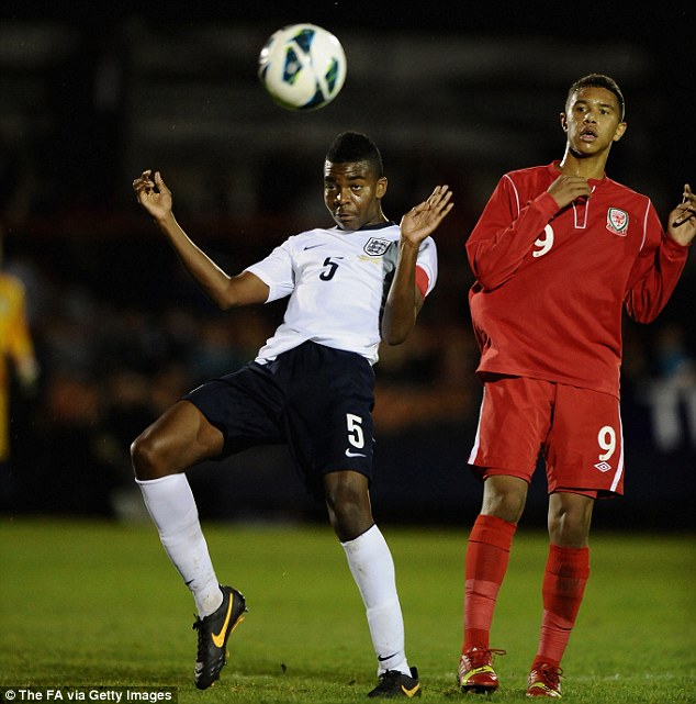 RoShaun Williams là tài năng nổi trội của Man United, từng được gọi vào U16 Anh