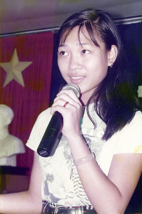 16 tuổi Mỹ Tâm đã giành giải nhất đơn ca toàn thành. Năm 1997 cô đoạt Huy chương vàng Giọng hát hay Xuân và đậu vào hệ Trung cấp Nhạc viện, khoa Thanh nhạc Đà Nẵng. Từ 1997-1998, cô tham gia liên tiếp những hội diễn văn nghệ, các cuộc thi giọng hát hay của quận và thành phố. Tháng 4 năm 1998, cô đoạt giải nhất ở hai hội thi đơn ca quận Tân Bình và Quận 6, Thành phố Hồ Chí Minh. Những cuộc thi nhỏ này đã góp phần giúp Mỹ Tâm lấy kinh nghiệm cho những cuộc thi quy mô lớn hơn.