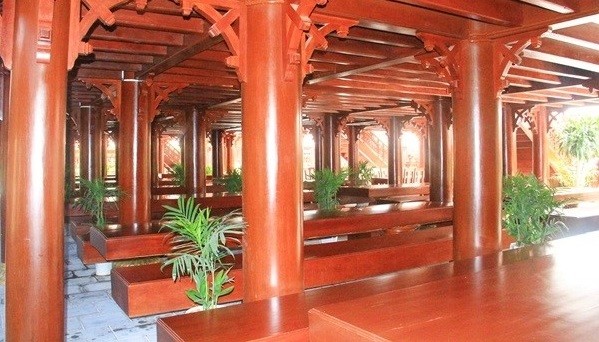 Những biệt thự bằng gỗ chục tỷ của đại gia Việt