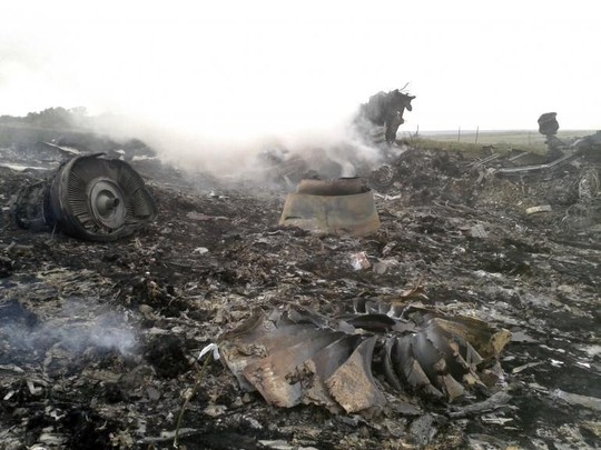 Những mảnh vỡ của MH17