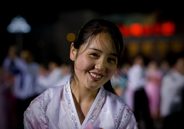 koreaBANG-bắc Hàn Quốc-cô gái-có-phổ biến-hình ảnh-trong-nam-Hàn Quốc-32