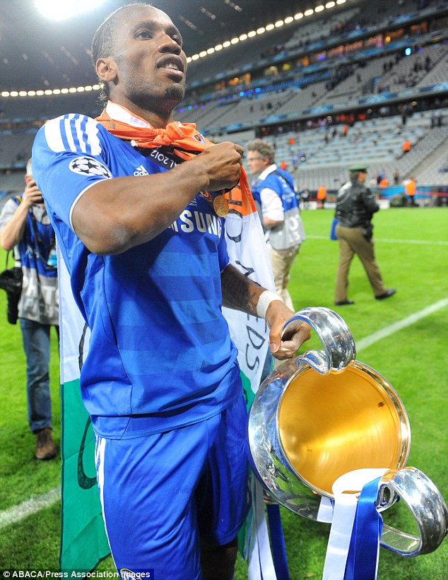 Droba đoạt Champions League cùng CLB thành London năm 2012