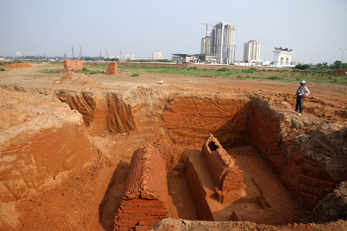 Mộ cổ khai quật tại dự án 