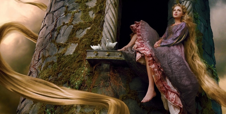 “Bỗng dưng cùng một lúc mọi thứ đều đổi khác, cũng nhờ đó mà tôi gặp anh.” – Rapunzel