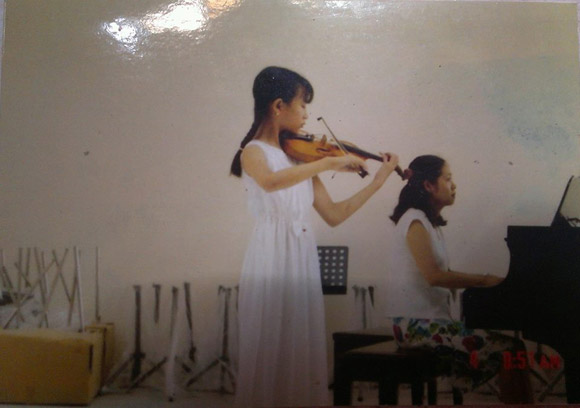 Hành trình từ Ý đến Mĩ của cô gái chơi violin xinh đẹp