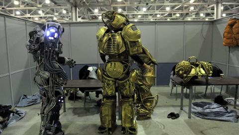 Robot chống khủng bố Nga trưng bày tại Triển lãm Robofest 2013 tại Moscow
