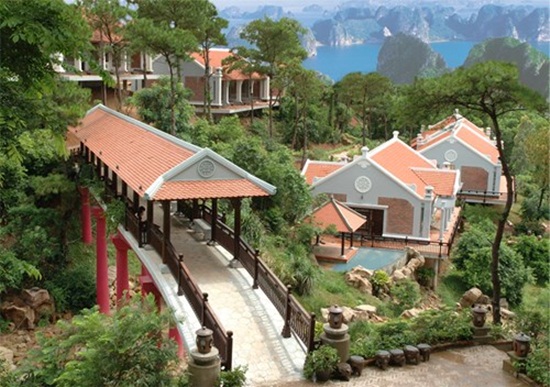 Tuần Châu Resort