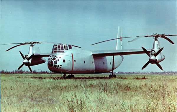Đây có thể xem như mẫu thiết kế hàng không nổi bật của Liên Xô sau Chiến tranh Thế giới thứ 2, các nguyên mẫu của VSI được chế tạo vào năm 1948 nhưng sau khi trải qua hàng loạt thất bại trong quá trình thử nghiệm. Cuối cùng dự án VSI đã bị hoãn lại do thiết kế quá phức tạp. (Trong ảnh: Máy bay Ka-22) 