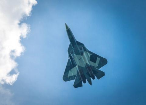 Sukhoi T-50 PAK FA - máy bay chiến đấu tàng hình thế hệ thứ năm của Nga.