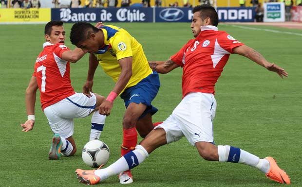 Chile và Brazil vốn chơi tấn công hoa mĩ, kĩ thuật song thể lực sẽ là vấn đề then chốt