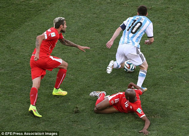 Messi đã gặp rất nhiều khó khăn đêm qua