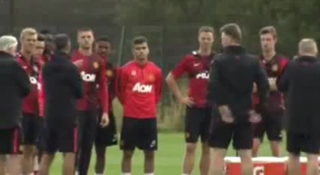 Van Gaal gặp mặt các cầu thủ Man United