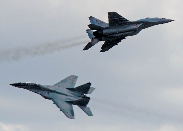 Máy bay chiến đấu của Không quân Nga trình diễn tại cuộc thi Aviadarts-2014 diễn ra tại vùng Voronezh.