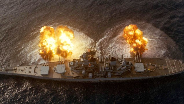 USS Iowa có thể bắn cả đạn hạt nhân.
