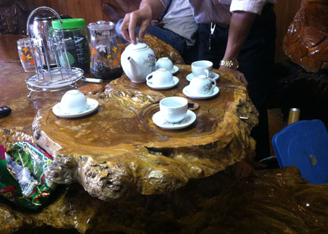 đại gia, b&aacute;u vật, x&aacute; xị, g&ugrave; hương, d&acirc;n chơi...