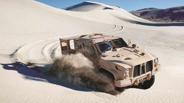 Oshkosh L-ATV được được coi là người thay thế cho dòng xe Humvee đã già cỗi trong quân đội Mỹ giờ đây cũng đã có phiên bản dân sự được bán ra thị trường. Tuy nhiên chỉ có 22 mẫu xe này đến tay người tiêu dùng để thử nghiệm vì chiếc xe vận tải hạng nặng này không phải là dòng xe lý tưởng cho hạ tầng cơ sở đường phố. Giá bán không được tiết lộ.