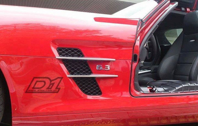 Siêu xe cửa cánh chim Mercedes-Benz SLS AMG 2014 đã về Việt Nam 5